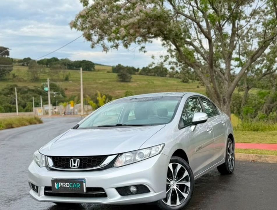 Honda Civic Sedan LXR 2.0 Flexone 16V Aut. 4p