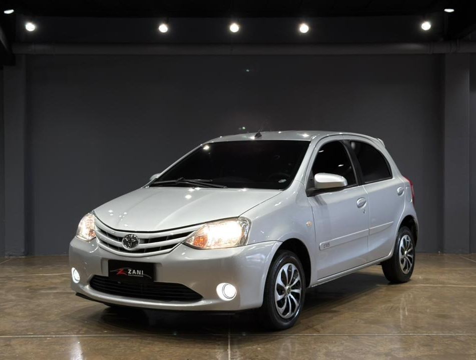 Toyota ETIOS XS 1.5 Flex 16V 5p Aut.