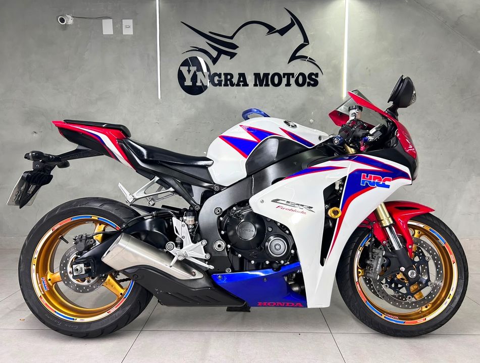 HONDA CBR 1000 RR Fireblade