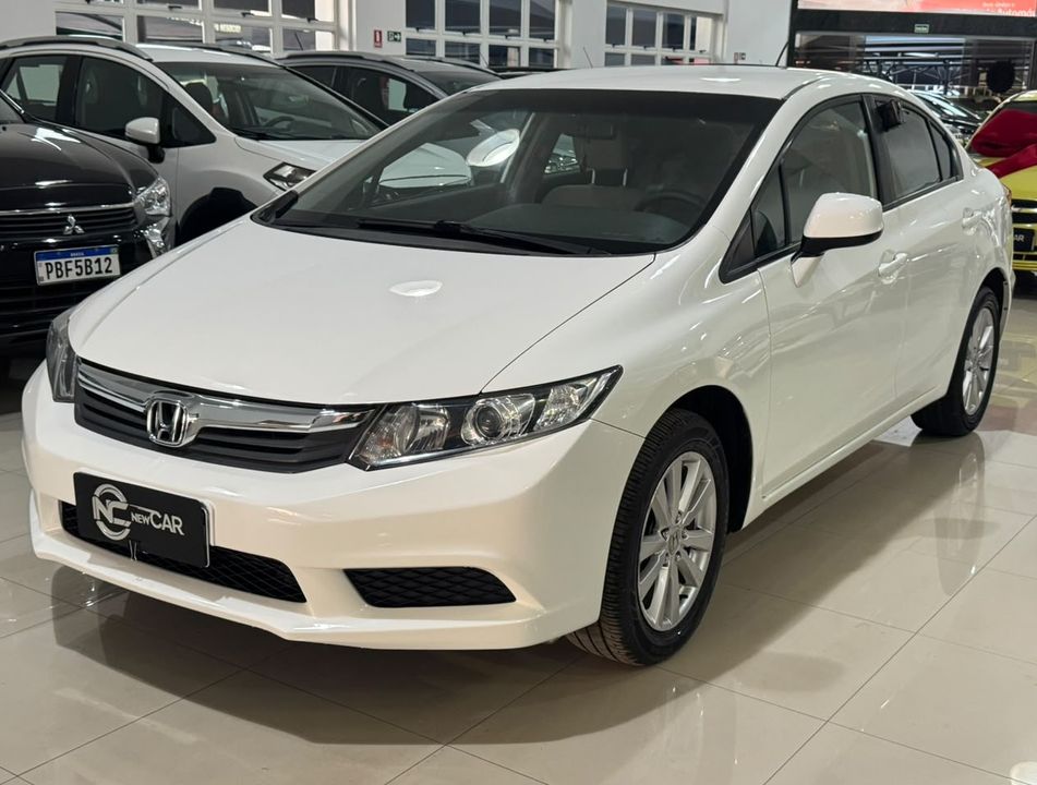 Honda Civic Sedan LXS 1.8/1.8 Flex 16V Mec. 4p