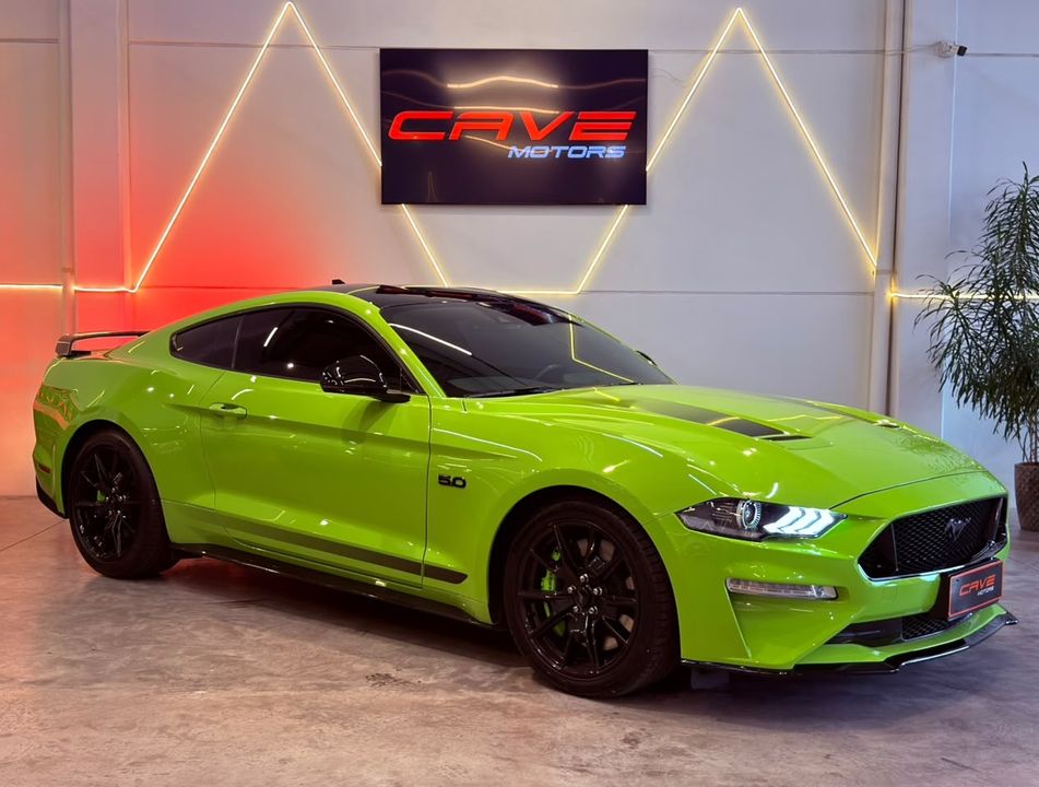 Ford Mustang Black Shadow 5.0 V8