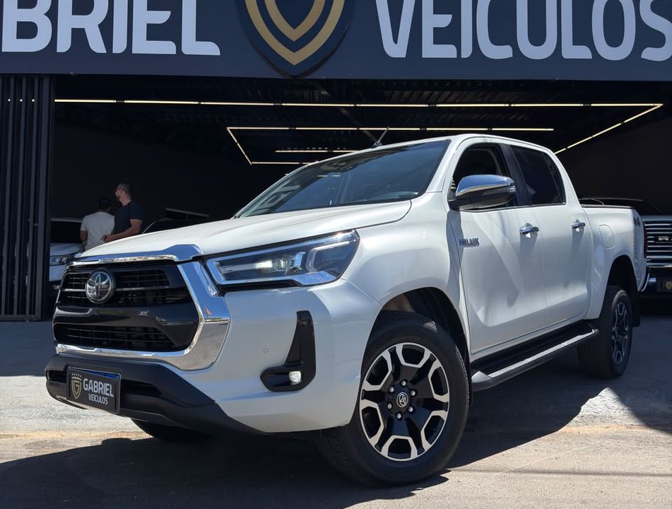 Toyota Hilux CD SRX 4x4 2.8 TDI 16V Diesel Aut.
