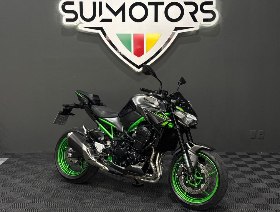 KAWASAKI Z 900