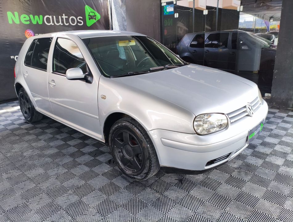 VolksWagen Golf 2.0/2.0 T. Flex Mec.(Black & Silv)