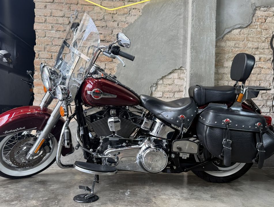 Harley HERITAGE SOFTAIL CLASSIC FLSTC