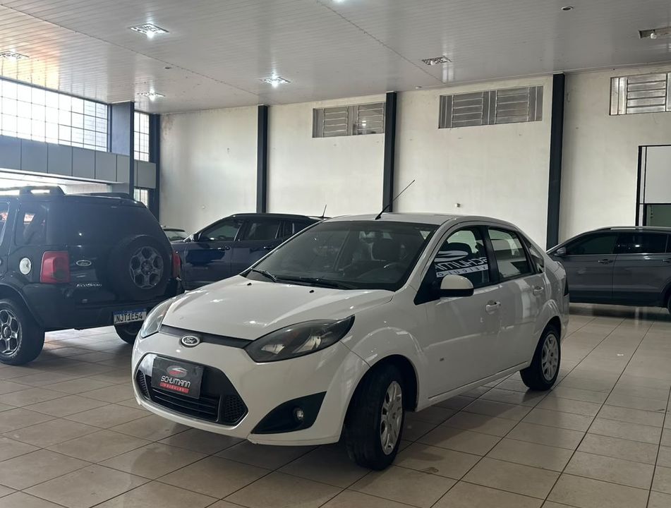 Ford Fiesta Sedan SE 1.6 8V Flex 4p