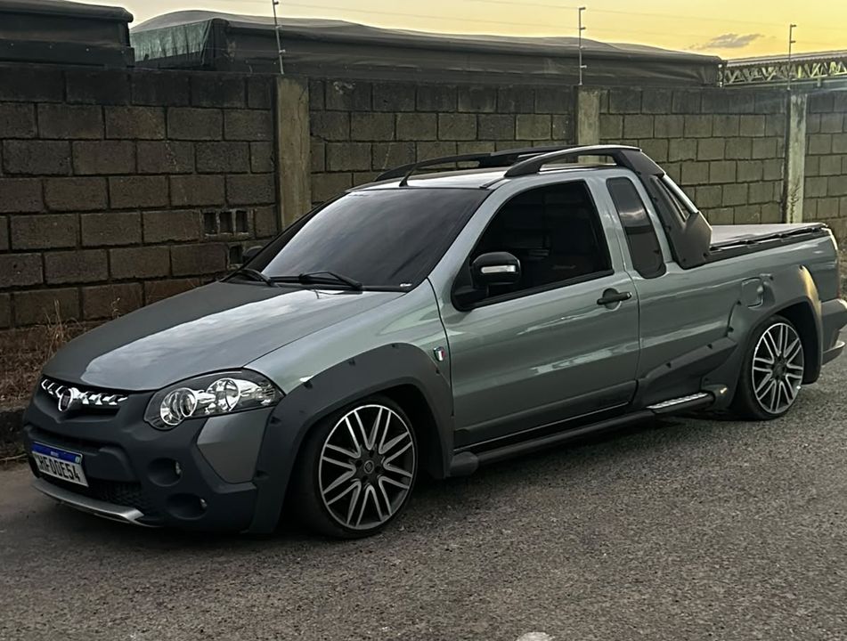 Fiat Strada Adventure 1.8/ 1.8 LOCKER Flex CE