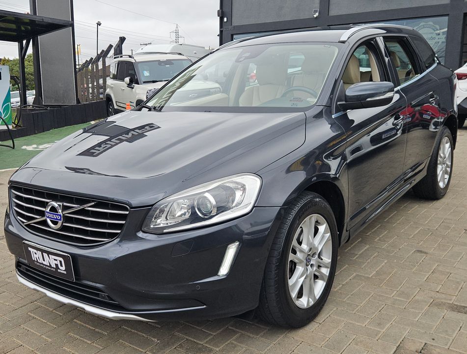 Volvo XC 60 T-5 R-DESIGN 2.0 FWD 5p