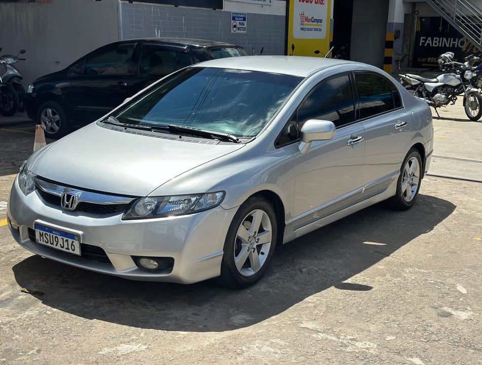 Honda Civic Sedan LXS 1.8/1.8 Flex 16V Aut. 4p