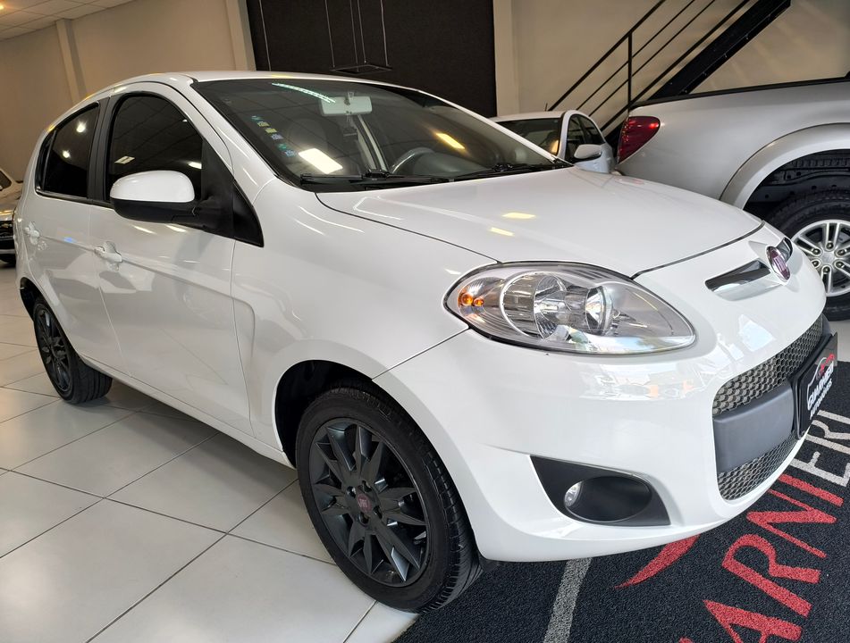Fiat Palio ESSENCE 1.6 Flex 16V 5p
