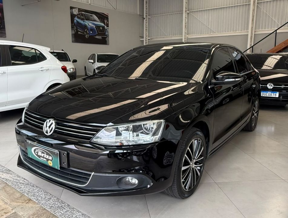 VolksWagen JETTA Highline 2.0 TSI 16V 4p Tiptronic
