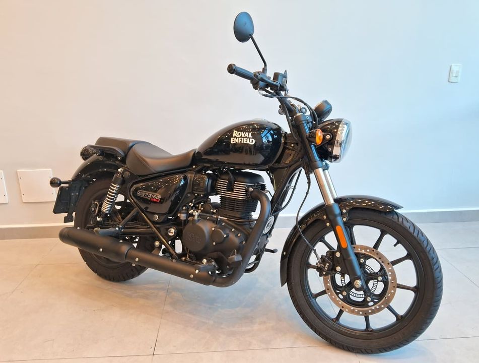 Royal Enfield Meteor 350 Fireball 