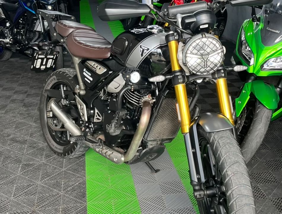 TRIUMPH SCRAMBLER 400 X