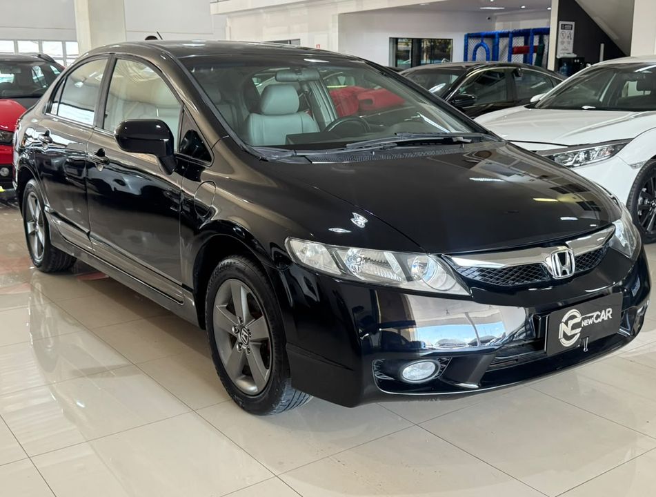 Honda Civic Sedan LXS 1.8/1.8 Flex 16V Aut. 4p