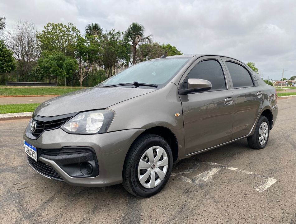 Toyota ETIOS X Sedan 1.5 Flex 16V 4p Aut.