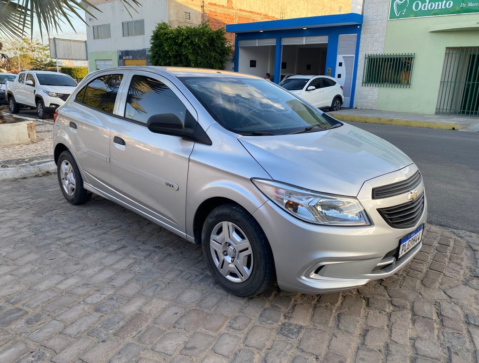 Chevrolet ONIX HATCH Joy 1.0 8V Flex 5p Mec.
