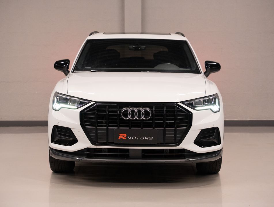 Audi Q3 Black Ed. 1.4 TFSI Flex/Black S-tron.