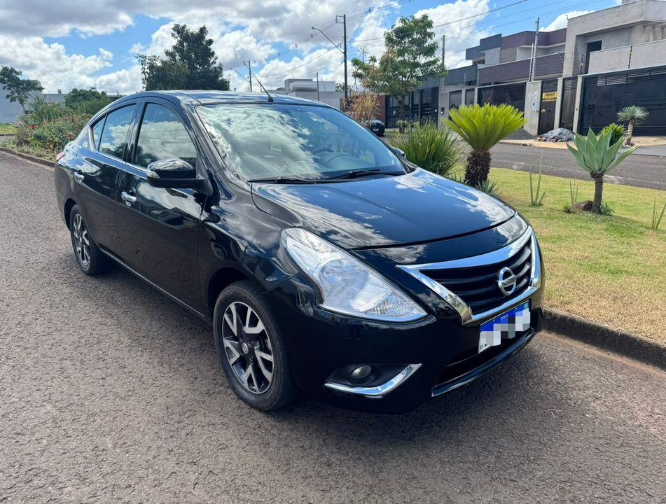 Nissan VERSA SL 1.6 16V FlexStart 4p Aut.