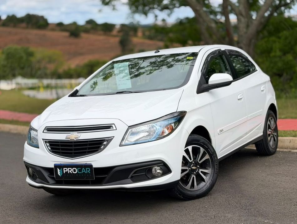 Chevrolet ONIX HATCH LTZ 1.4 8V FlexPower 5p Mec.
