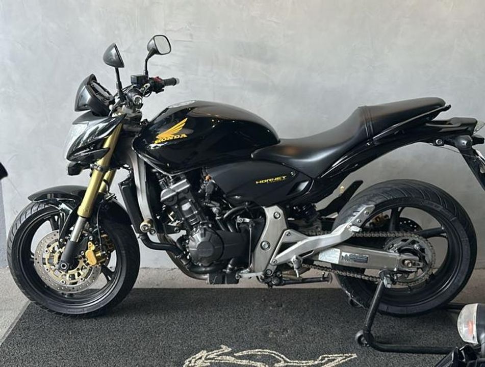 HONDA CB 600F HORNET