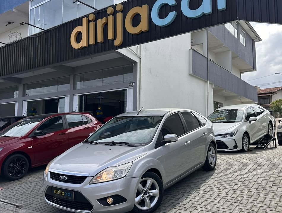 Ford Focus 1.6 S/SE/SE Plus Flex 8V/16V  5p