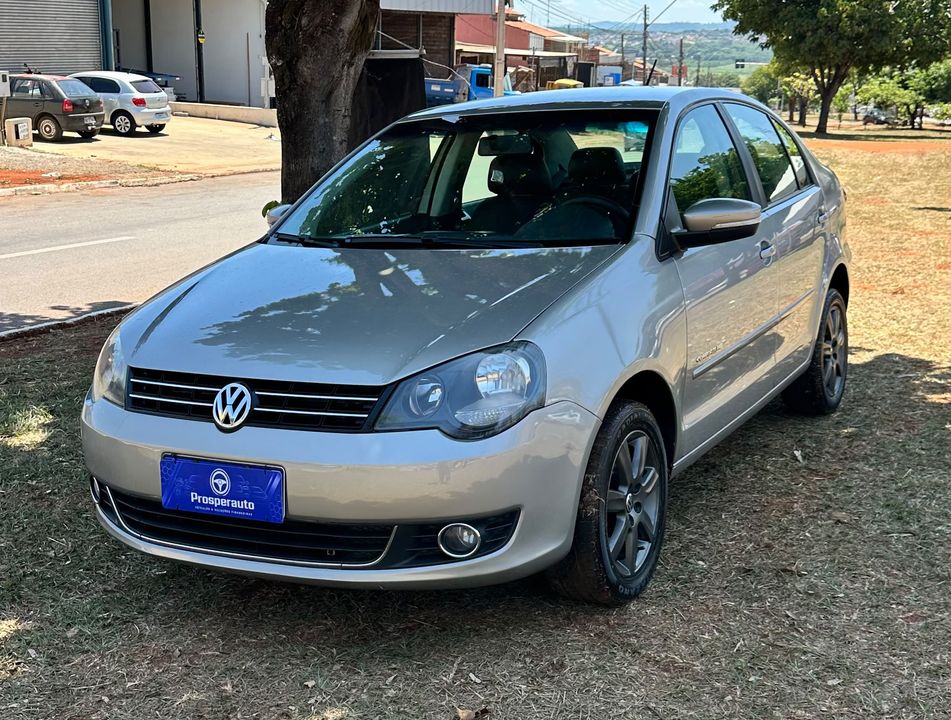 VolksWagen Polo Sed. COMFORT. 1.6 Mi Tot. Flex 8v