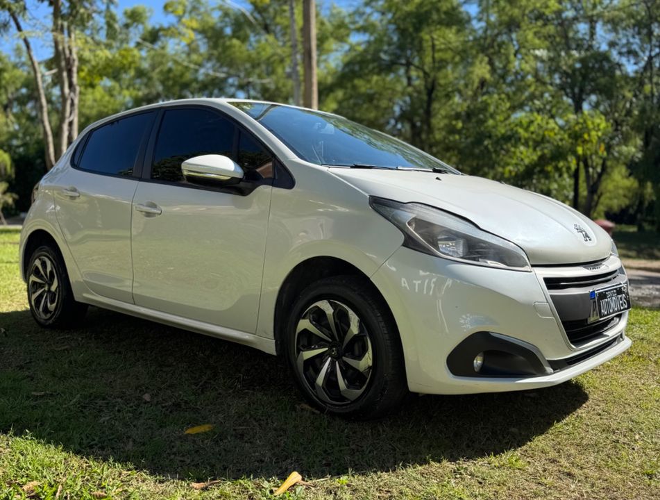 Peugeot 208 Active 1.2 Flex 12V 5p Mec.