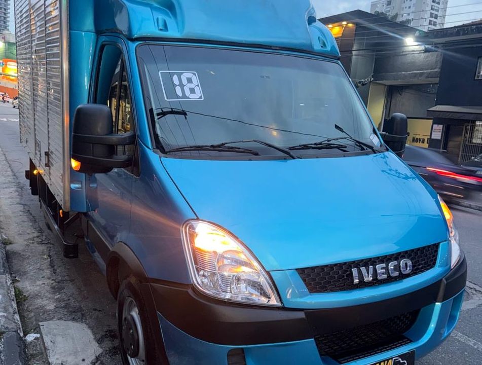 IVECO DAILY CHASSI 35S14 2p (diesel)