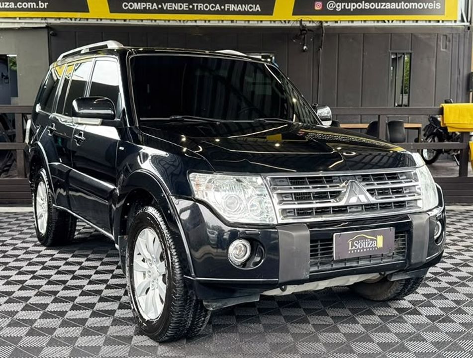 Mitsubishi Pajero HPE Full 3.2 4x4 T.I.Dies. 5p Aut