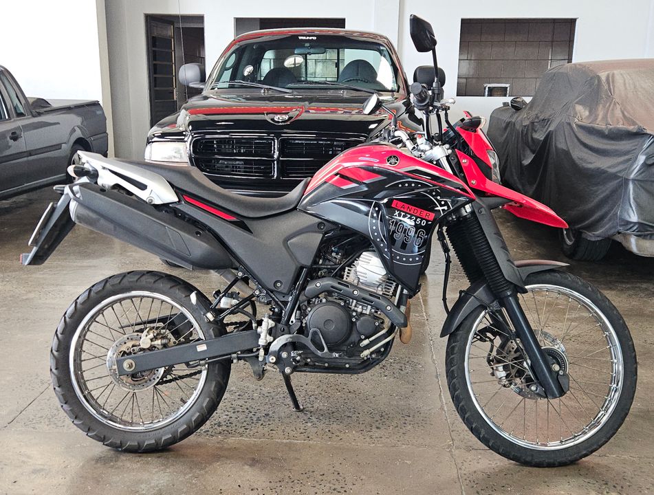 YAMAHA XTZ 250 LANDER 249cc/LANDER BLUEFLEX/ABS