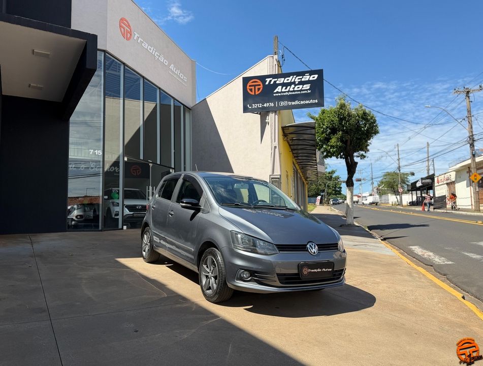 VolksWagen Fox Connect 1.6 Flex 8V 5p