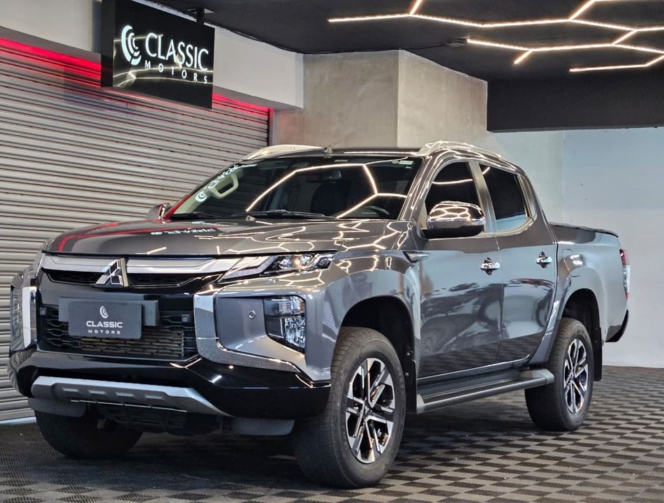 Mitsubishi Triton HPE-S 2.4 CD 4x4 TB Diesel Aut.