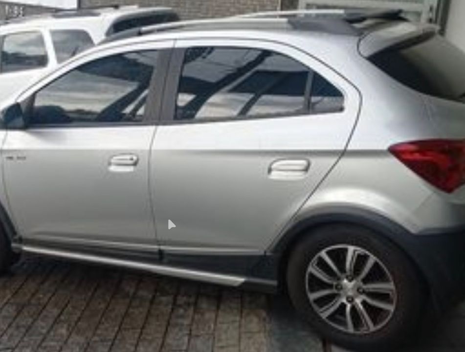 Chevrolet ONIX HATCH ACTIV 1.4 8V Flex 5p Mec.