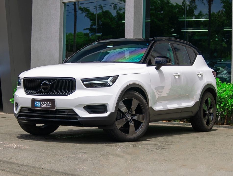 Volvo XC 40 T-5 MOMENTUM 2.0 252cv AWD