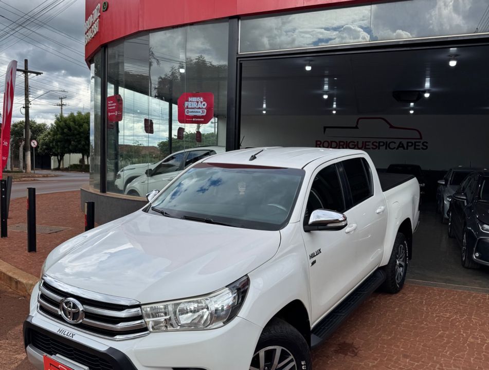 Toyota Hilux CD SRV 4x2 2.7 Flex 16V Aut.