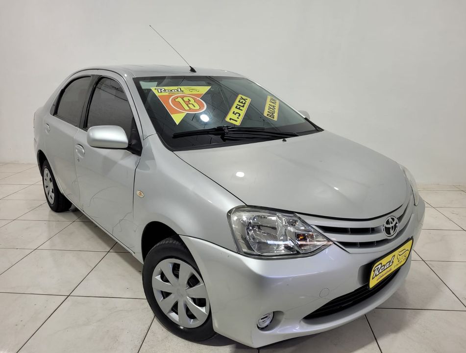 Toyota ETIOS XS Sedan1.5 Flex 16V 4p Mec.