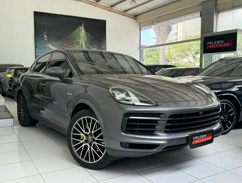 Porsche Cayenne Coupe E-Hybrid 3.0 V6 462cv