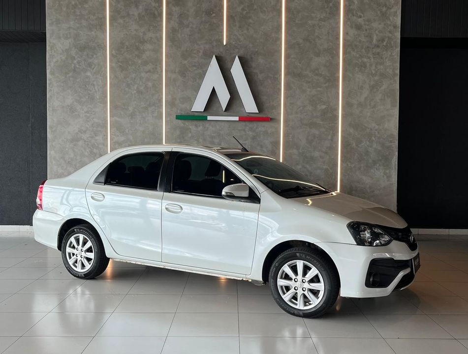 Toyota ETIOS X Plus Sedan 1.5 Flex 16V 4p Aut.