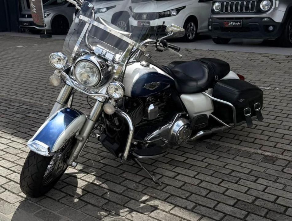 Harley ROAD KING CLASSIC  FLHRC/ CUSTOM FLHRSI