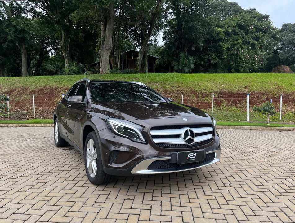 Mercedes GLA 200 Vision 1.6/1.6 TB 16V Flex Aut.