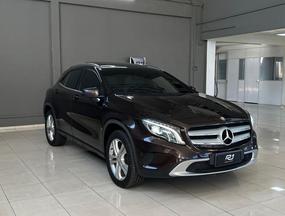 Mercedes GLA 200 Vision 1.6/1.6 TB 16V Flex Aut.