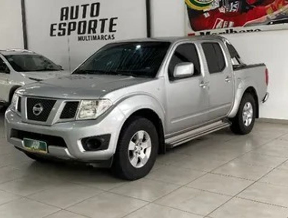 Nissan 2.5 S 4X4 CD TURBO ELETRONIC DIESEL 4P MANUAL