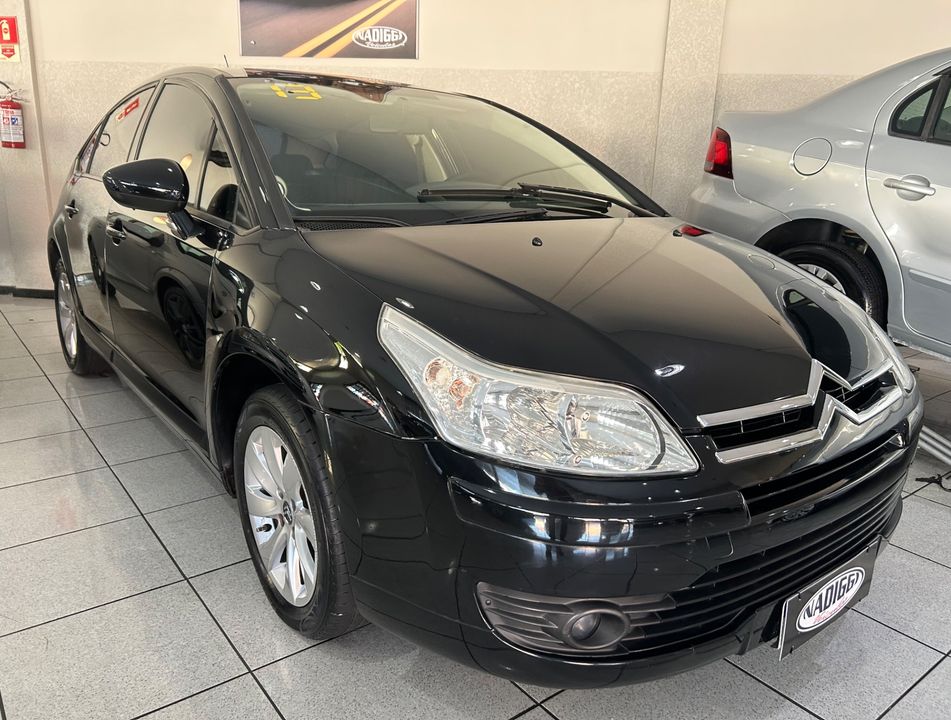 Citroën C4 GLX 1.6 Flex 16V 5p Mec.