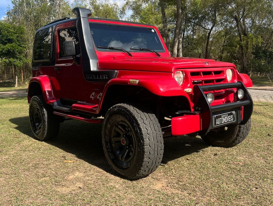Troller T-4 4x4 3.0 TB Int. Cap. Rígida Diesel