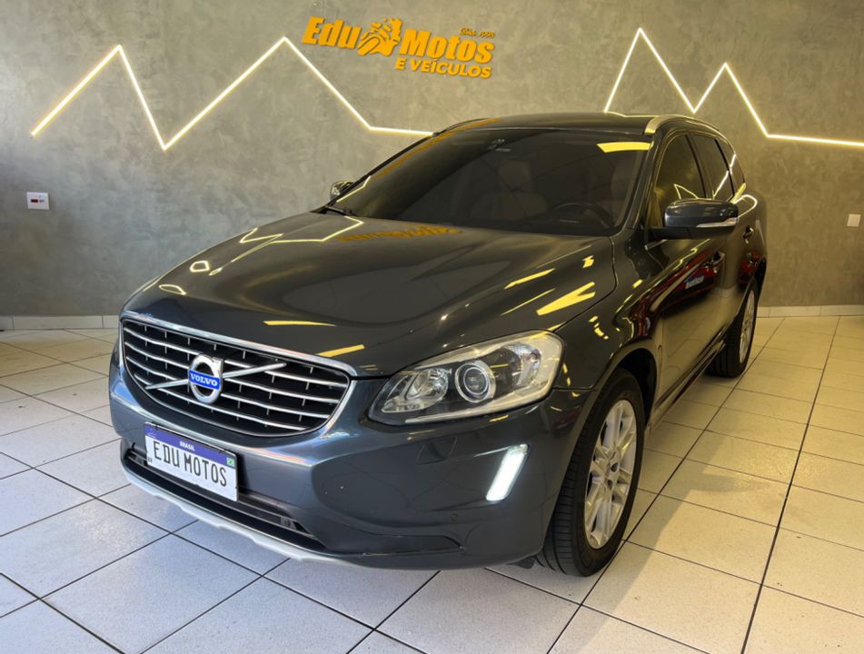 Volvo XC 60 T-5 MOMENTUM 2.0 245cv FWD 5p