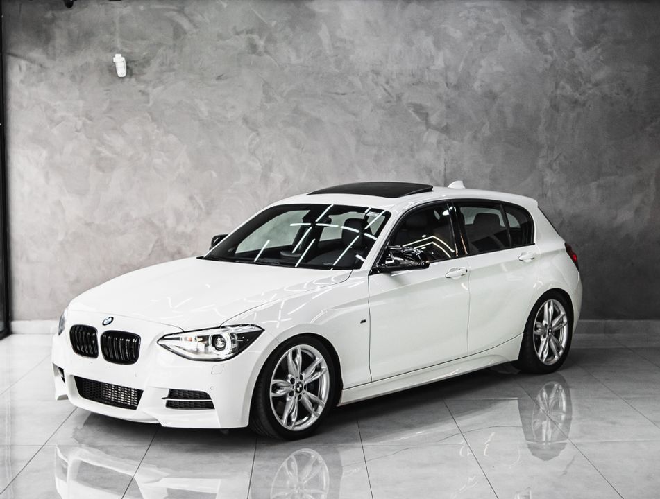 BMW M 135i 3.0 24V 320cv