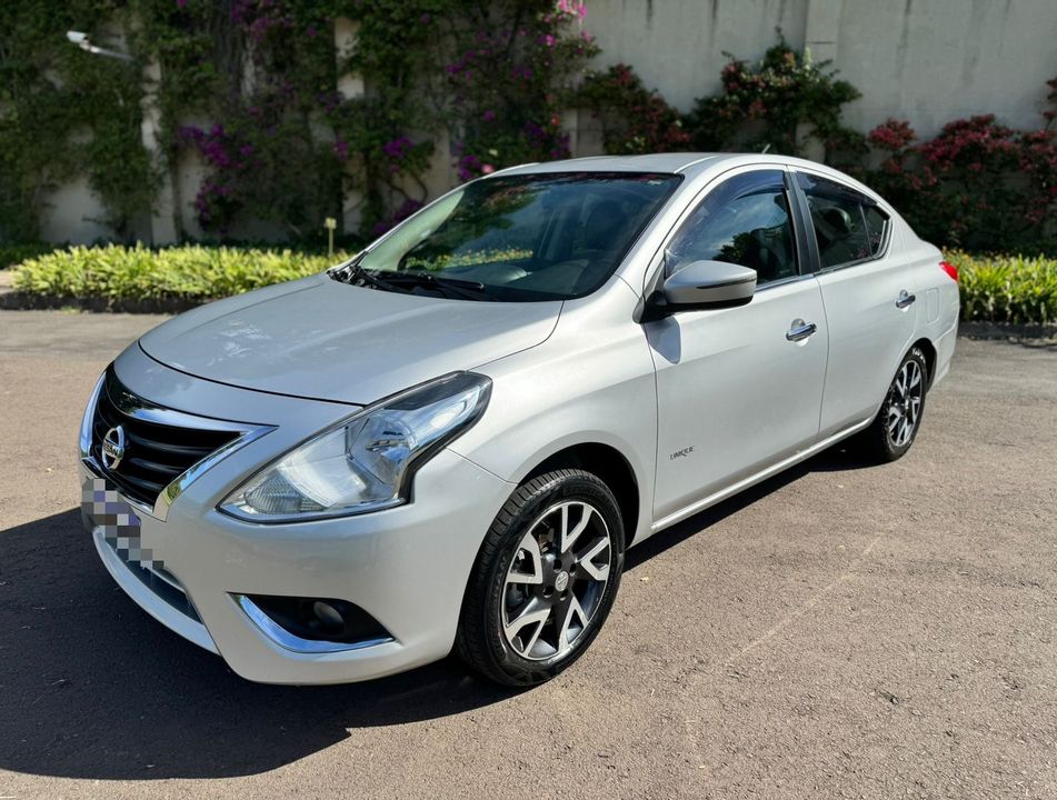 Nissan VERSA UNIQUE 1.6 16V Flex 4p Mec.