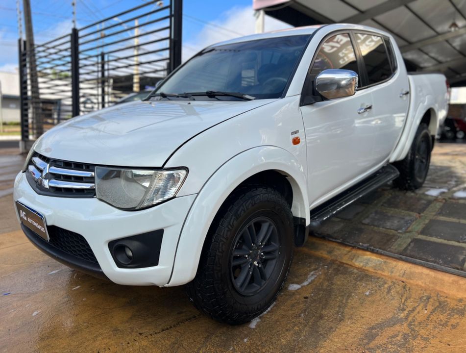 Mitsubishi L200 Triton HPE 3.2 CD TB Int.Diesel Mec