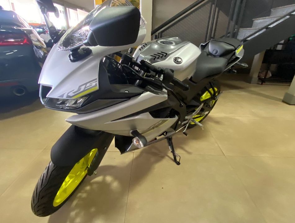 YAMAHA YZF R-15 155 ABS