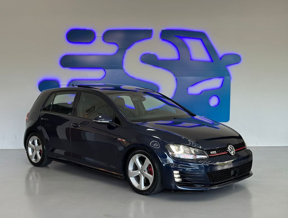 VolksWagen Golf GTi 2.0 TSI 220cv Aut.